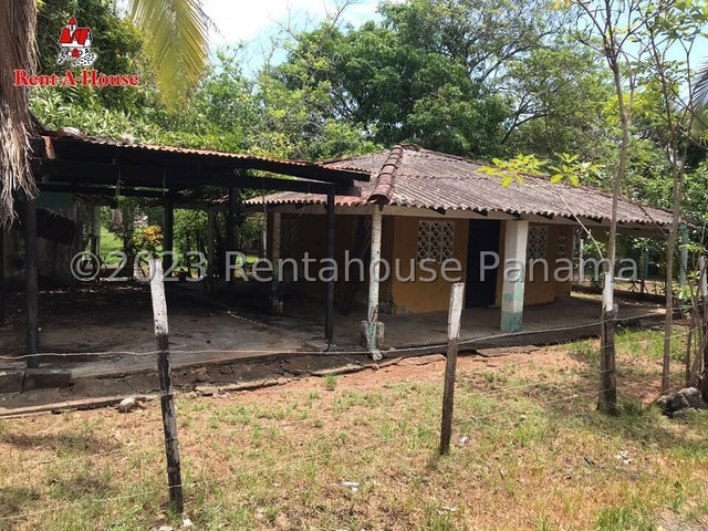 Lot for Sale in Las Tablas – Ideal for Your Beach House